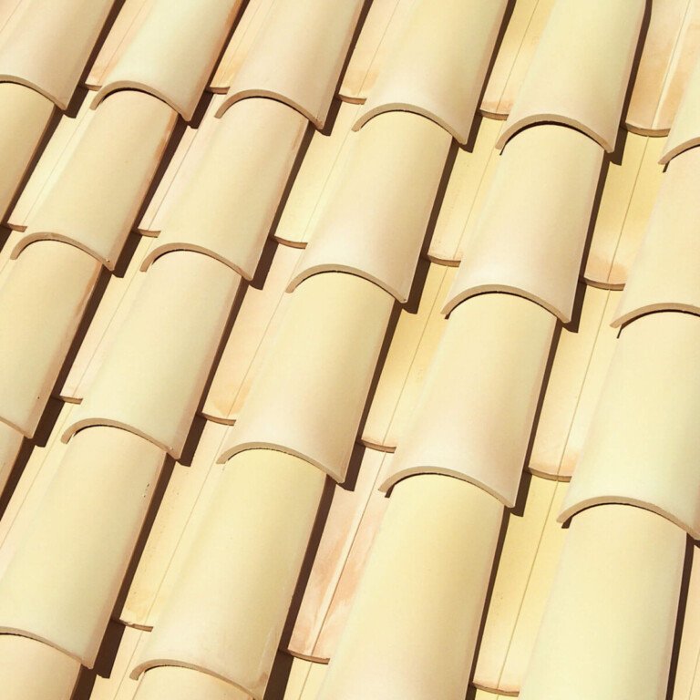 Curved Paja Roof Tile Image 3